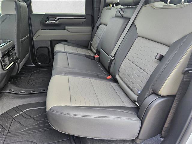 New 2026 Chevrolet Silverado 2500 ZR2 AWD/4WD image 16
