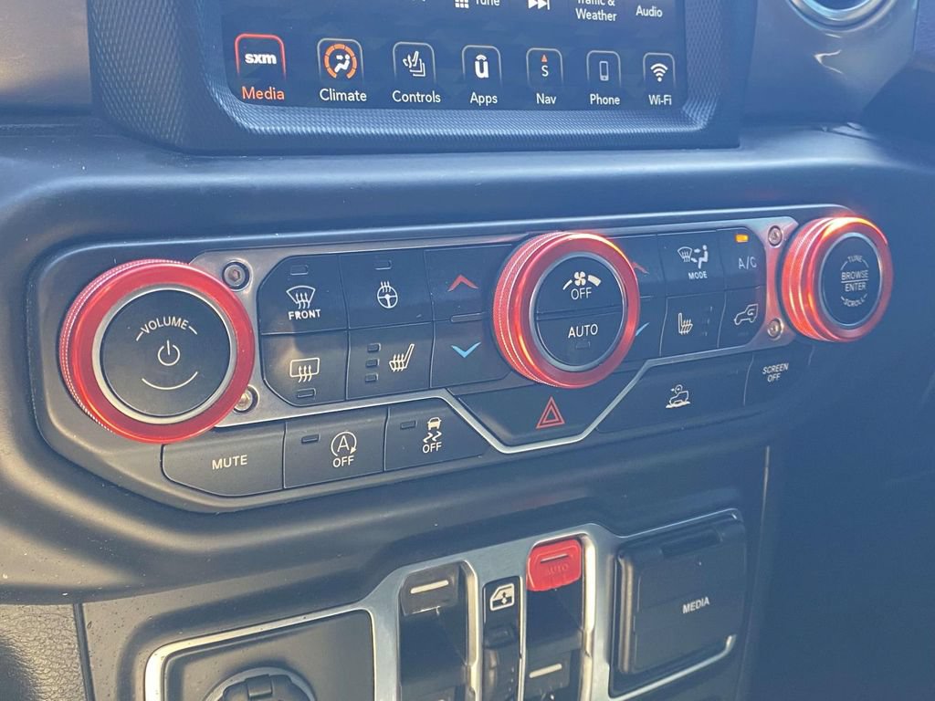 Used 2021 Jeep Wrangler Unlimited Sahara AWD/4WD image 18
