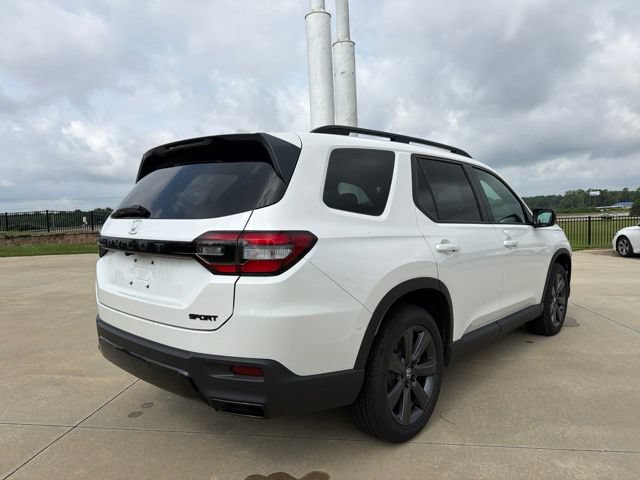 Used 2026 Honda Pilot Sport image 7