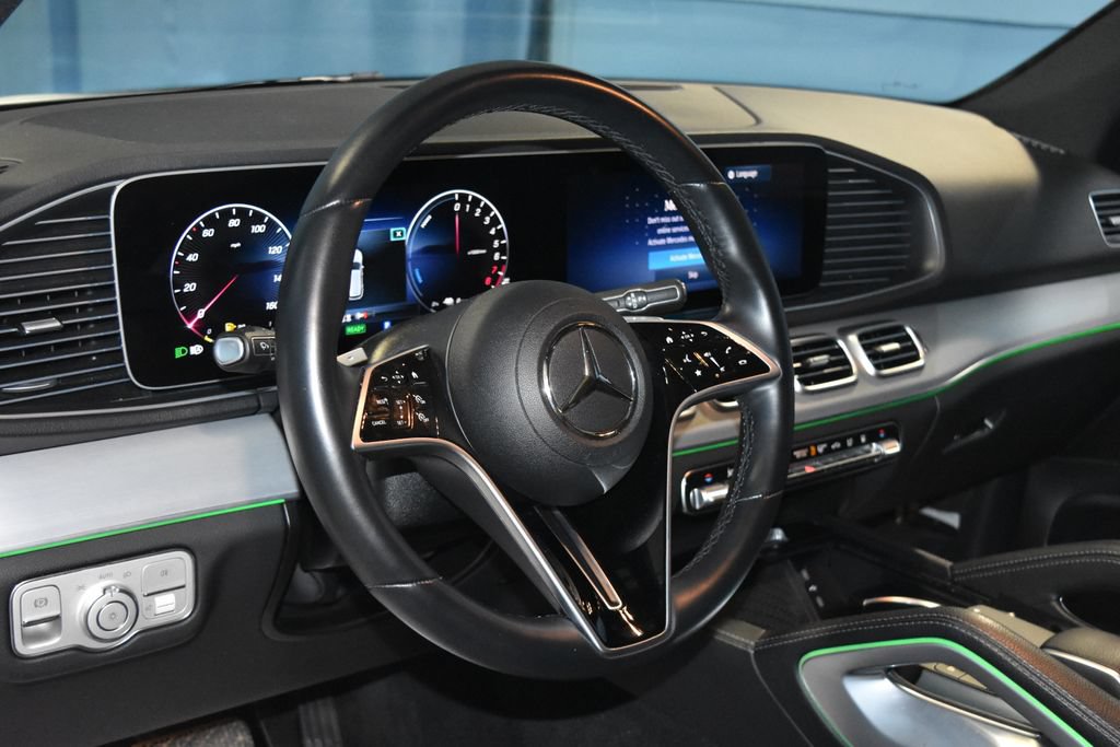 Used 2024 Mercedes-Benz GLE 450e 4MATIC image 2