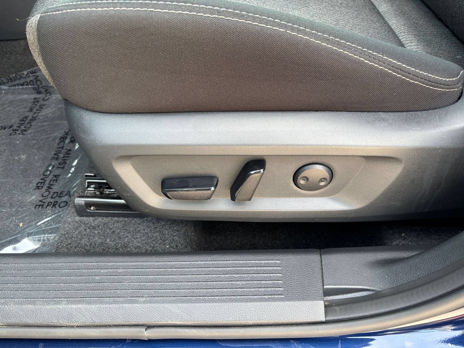 Used 2026 Nissan Rogue SV FWD image 21