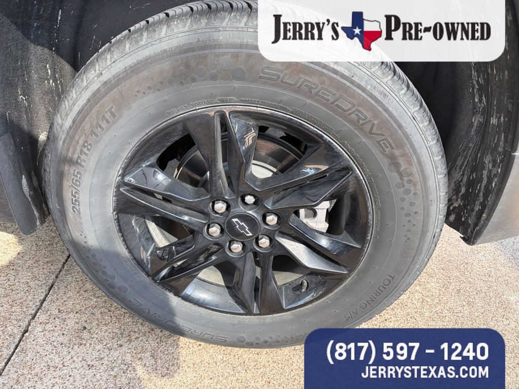 Used 2023 Chevrolet Traverse LS w/ Midnight/Sport Edition FWD image 6