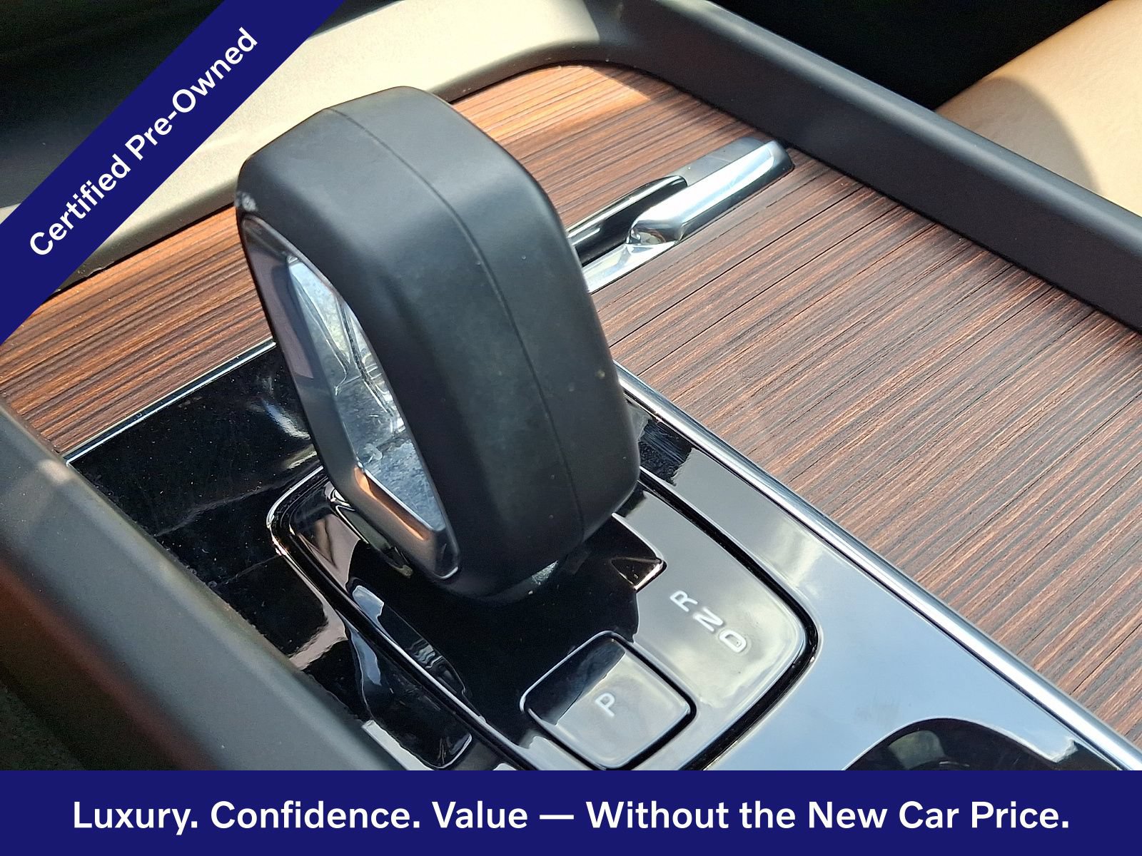 Certified 2024 Volvo XC60 B5 Plus w/ Protection Package Premier AWD/4WD image 16