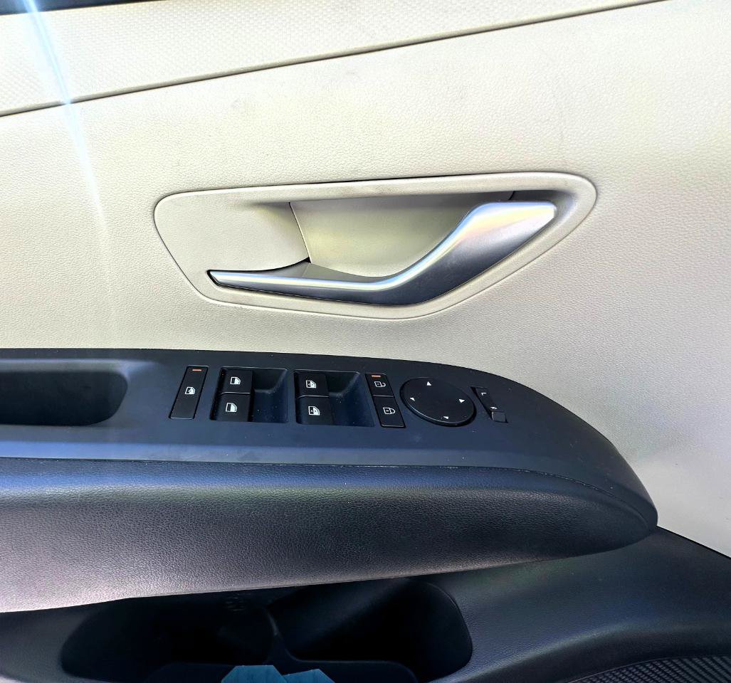 Used 2025 Hyundai Tucson SEL FWD image 18