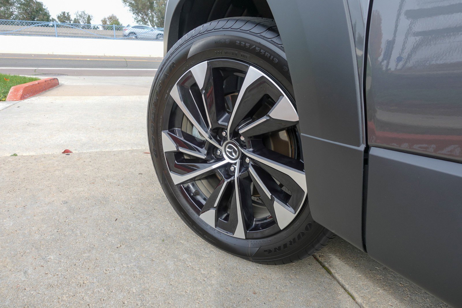 Certified 2025 MAZDA CX-50 2.5 Hybrid w/ Premium Plus Pkg image 8