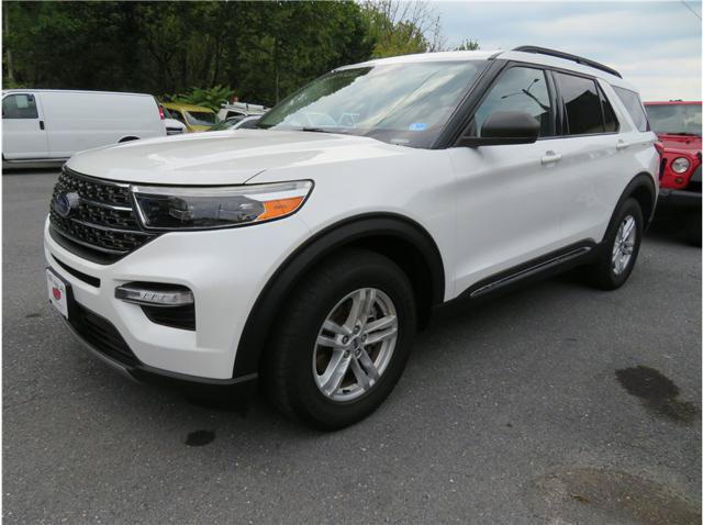 Used 2020 Ford Explorer XLT w/ Equipment Group 202A AWD/4WD image 15