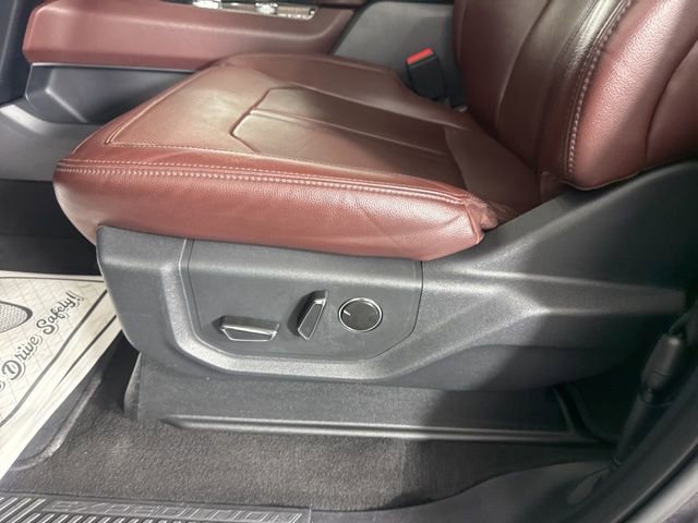 Used 2024 Ford Expedition Limited image 29