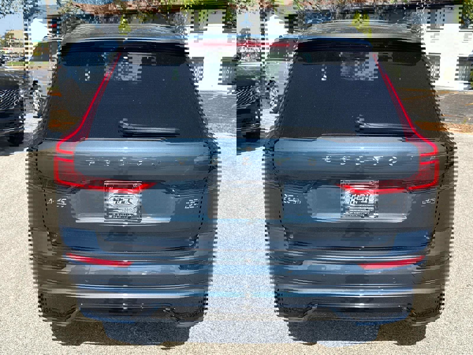 New 2026 Volvo XC60 B5 Plus w/ Climate Package image 6