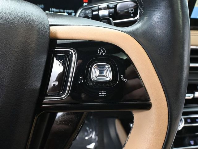 Used 2022 Lincoln Corsair Reserve w/ Equipment Group 201A image 31