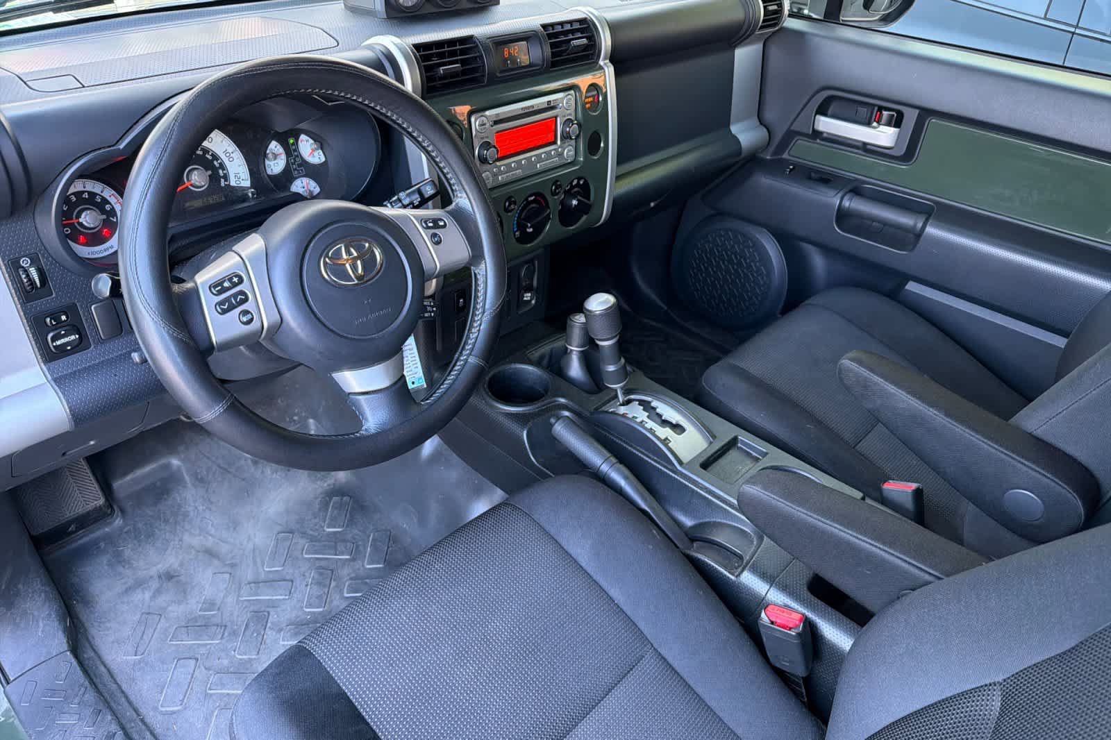 Used 2014 Toyota FJ Cruiser 4WD w/ Upgrade Package image 13