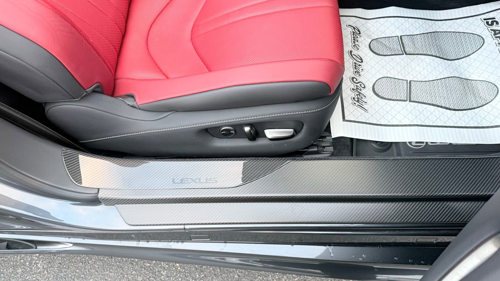 Used 2021 Lexus LC 500 Convertible image 14
