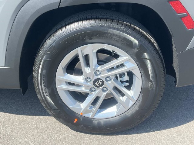 New 2026 Hyundai Tucson SE w/ Tow & Go Package FWD image 11