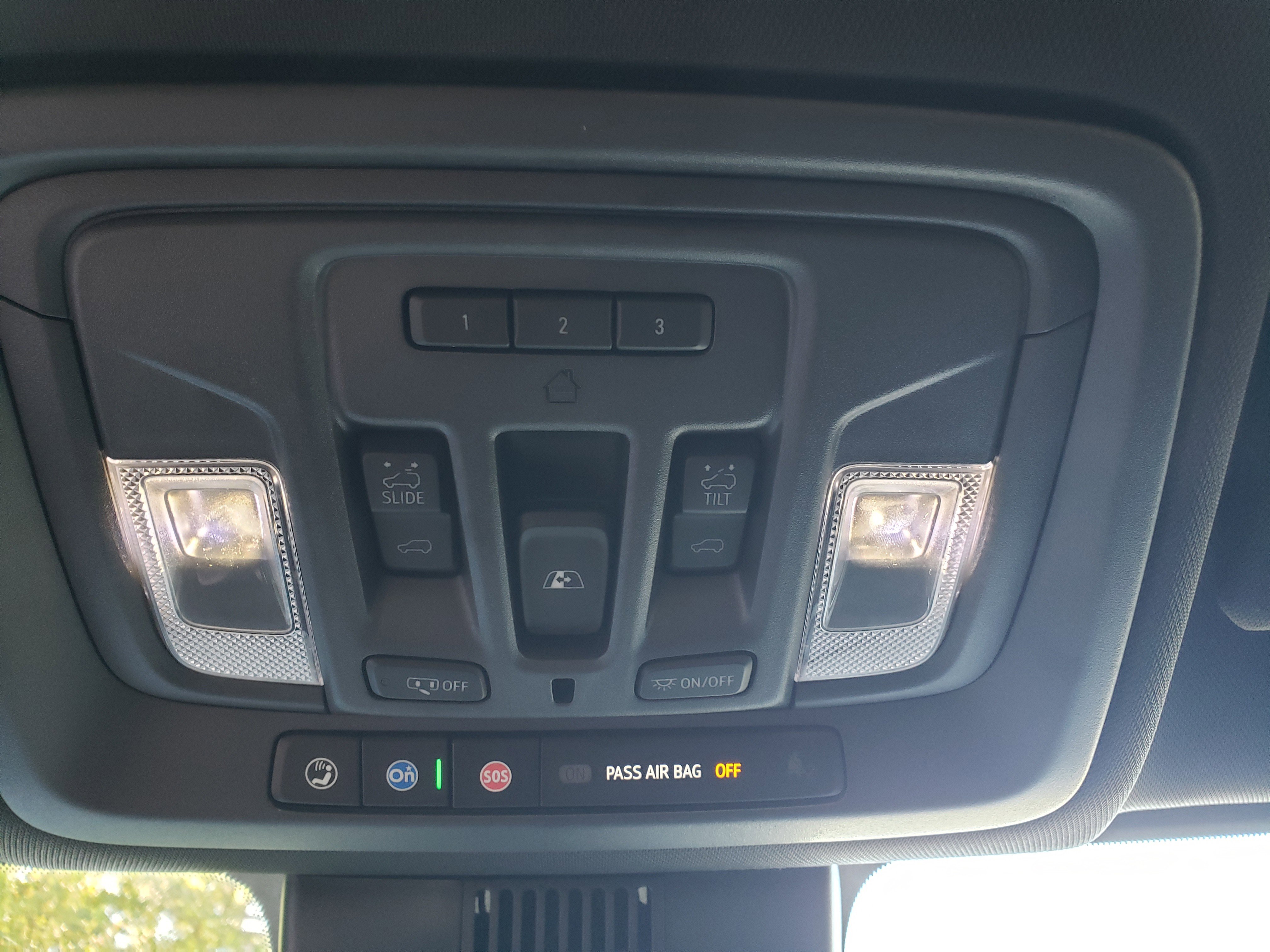 Used 2024 Chevrolet Silverado 2500 ZR2 w/ Technology Package image 22