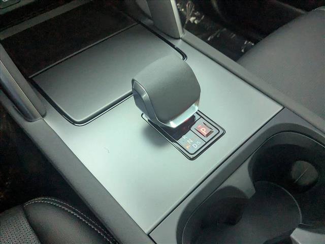 Used 2024 Land Rover Discovery Sport Dynamic SE image 15