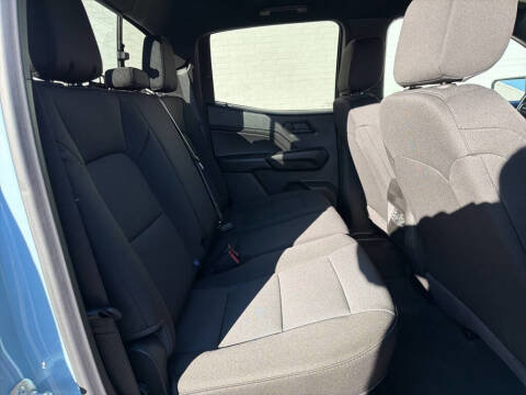 New 2026 Chevrolet Colorado W/T w/ WT Custom Package image 18