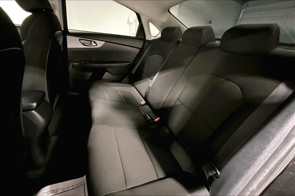 Used 2021 Kia Forte LXS FWD image 34