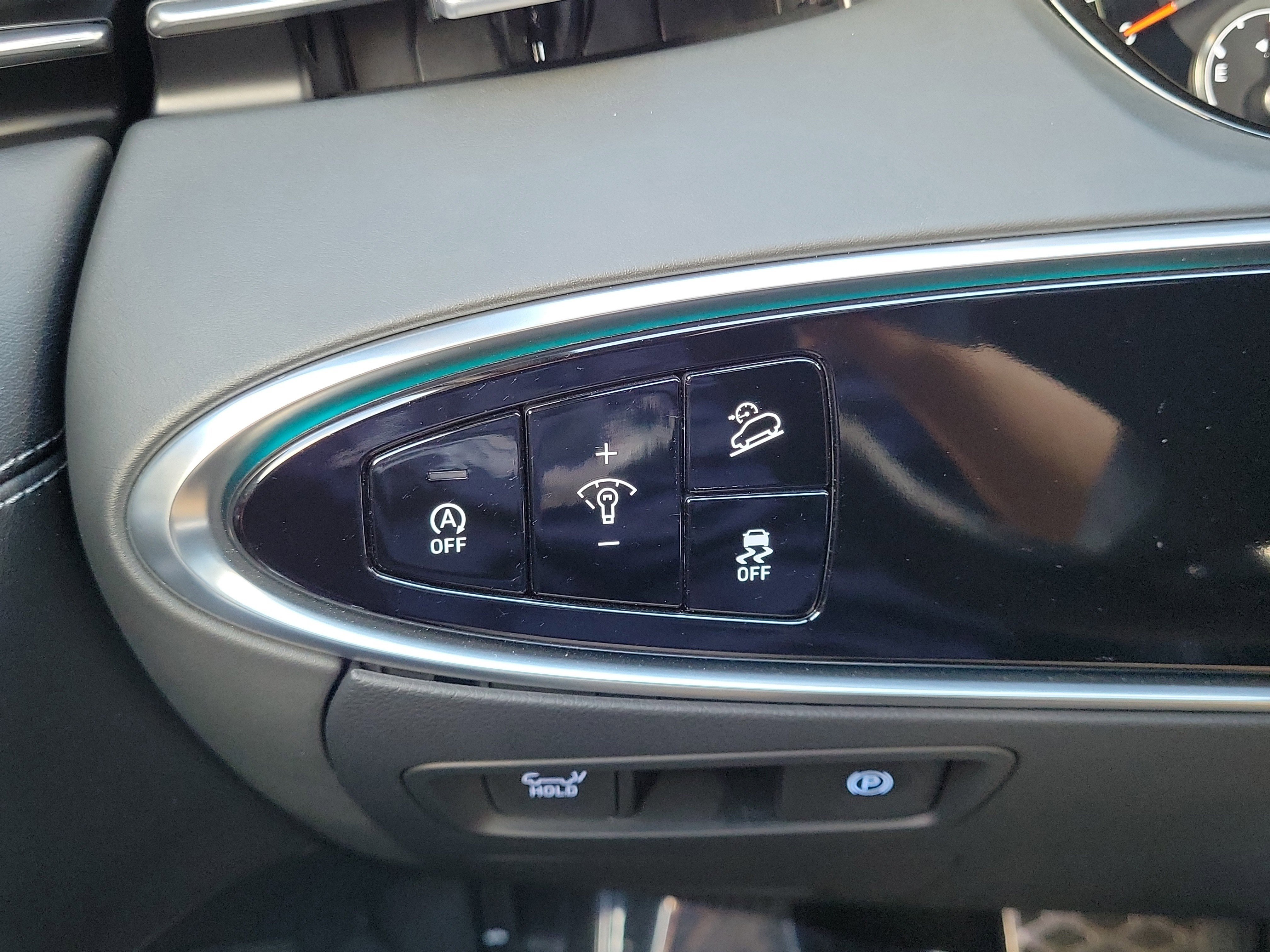 Used 2025 Genesis GV70 3.5T Sport w/ Sport Advanced Package image 24