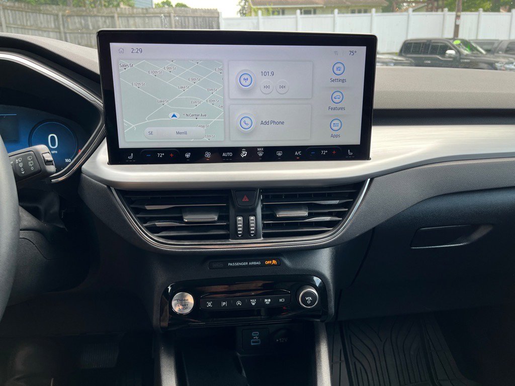 Used 2023 Ford Escape Platinum image 19