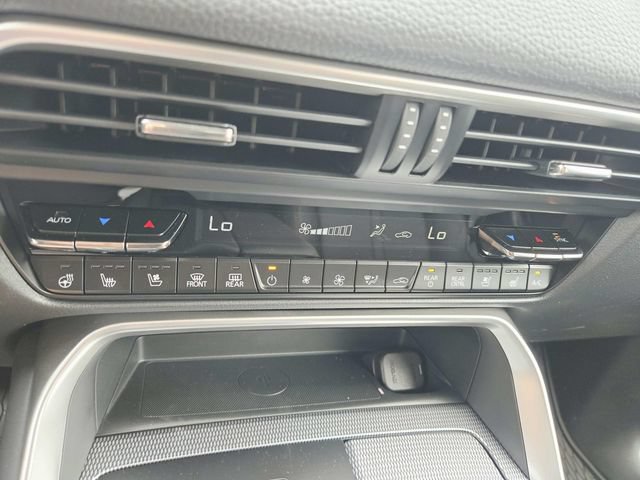 New 2026 MAZDA CX-90 Plug-In Hybrid w/Premium Sport AWD/4WD image 24