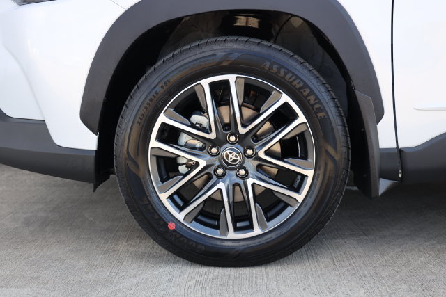 New 2026 Toyota Corolla Cross XLE FWD image 9