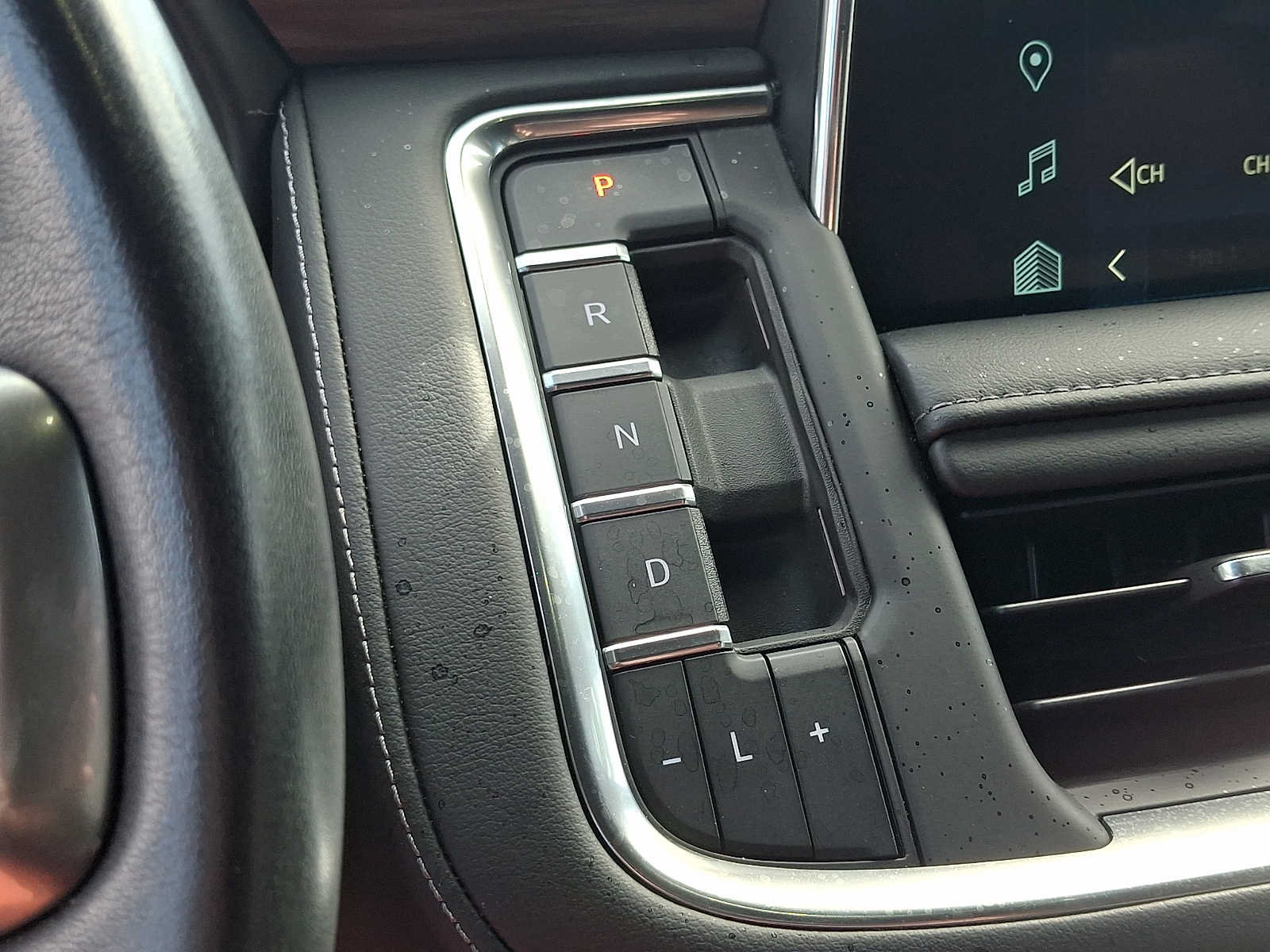 Used 2022 Chevrolet Tahoe LT AWD/4WD image 15