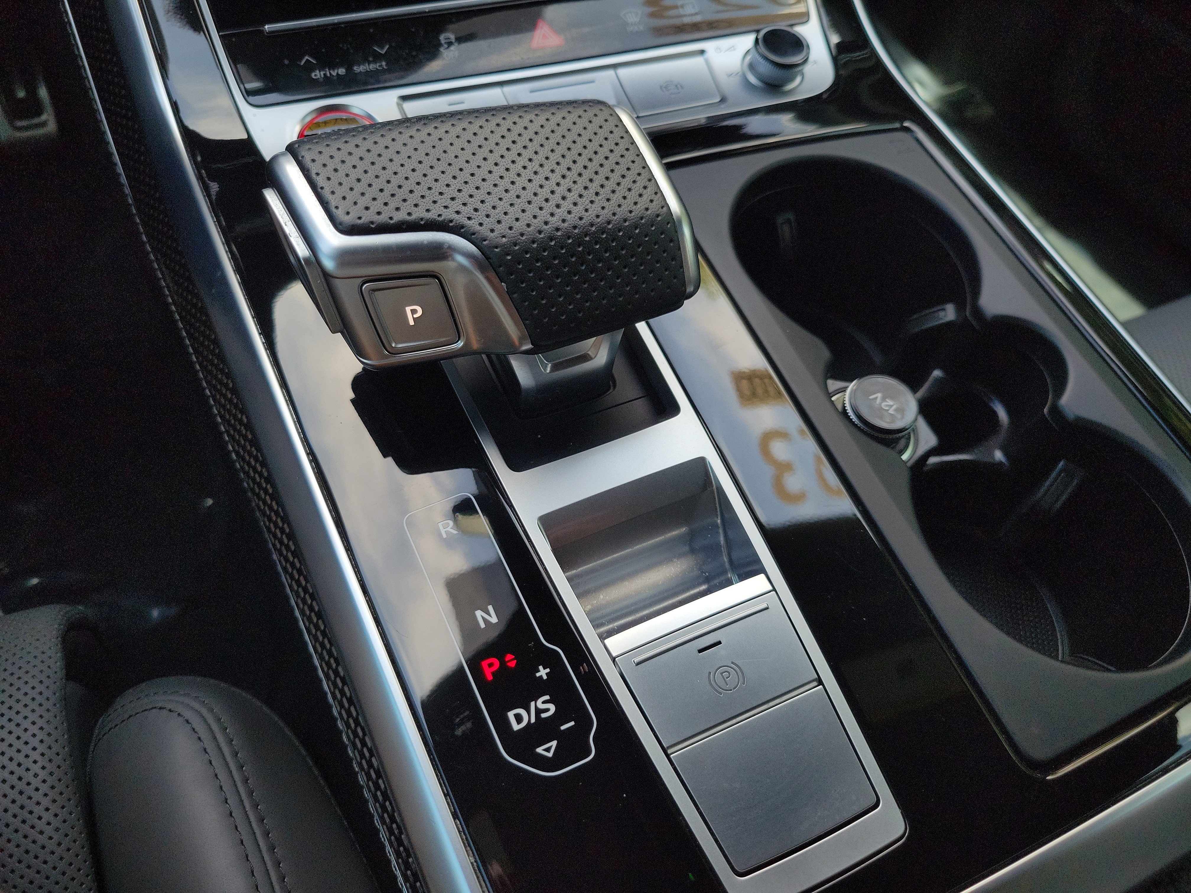 Used 2023 Audi SQ8 Prestige w/ Prestige Package image 29