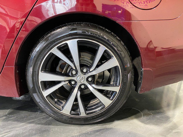 Used 2018 Nissan Maxima 3.5 SL image 11