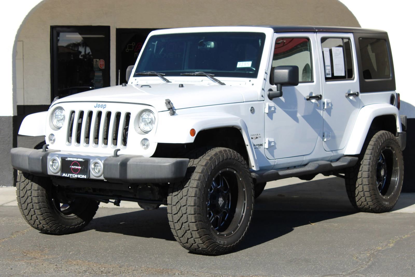 Used 2018 Jeep Wrangler Unlimited Sahara w/ Connectivity Group