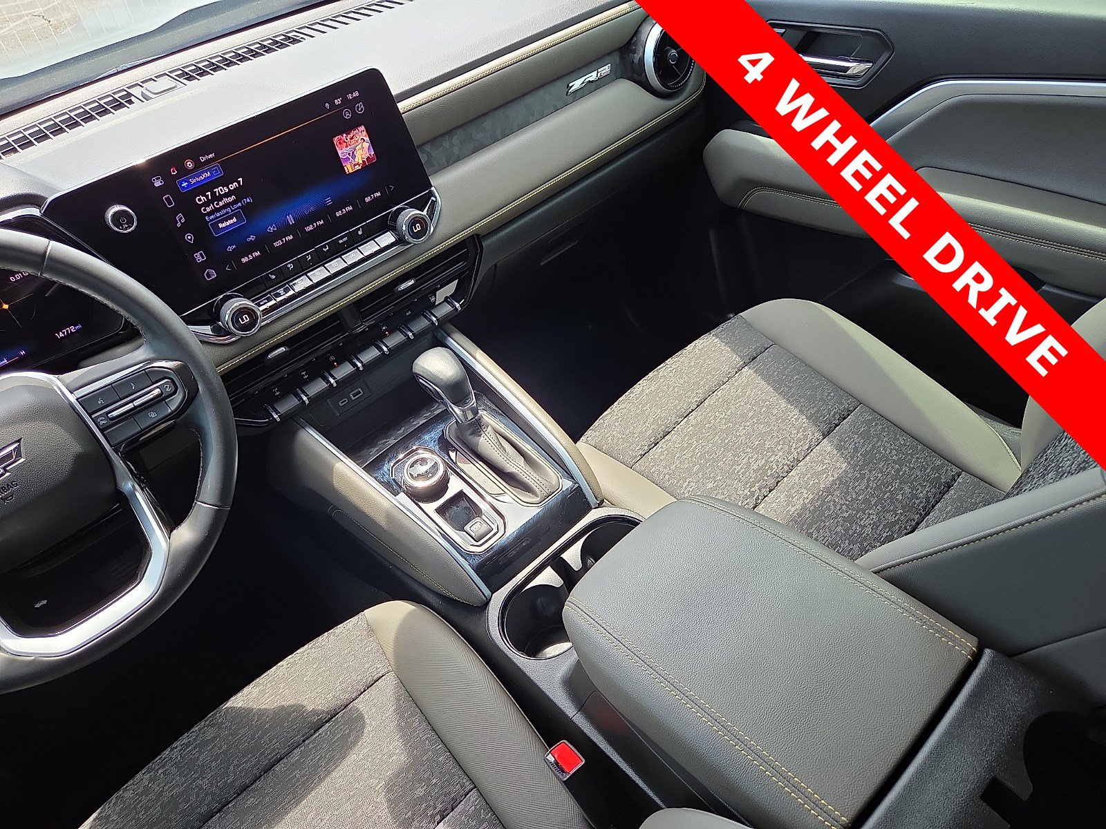 Used 2024 Chevrolet Colorado ZR2 w/ Safety Package AWD/4WD image 12