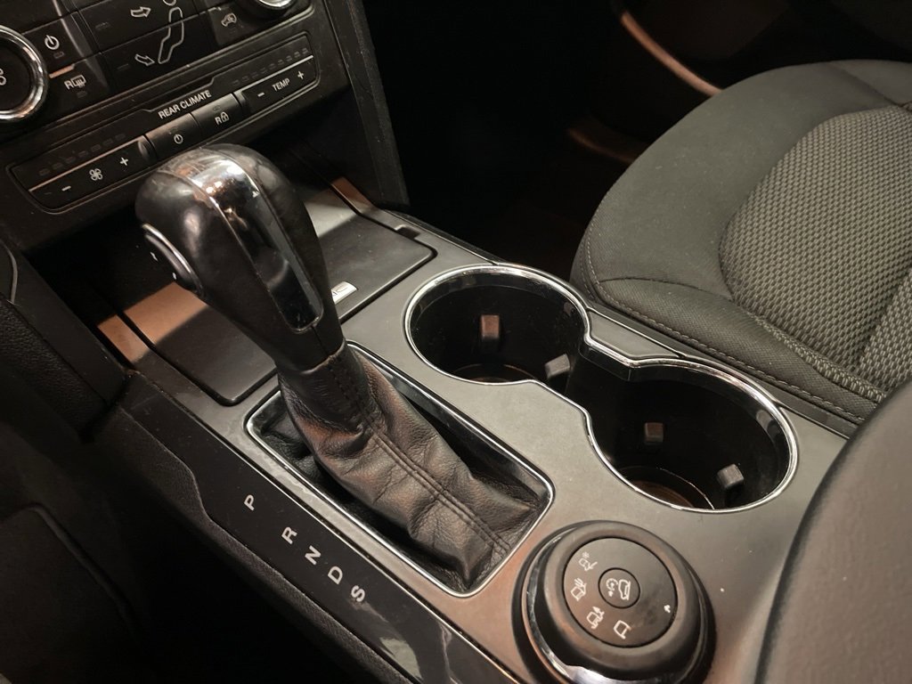 Used 2019 Ford Explorer XLT image 21