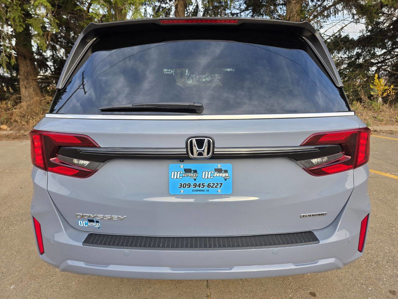 Used 2025 Honda Odyssey Touring image 7
