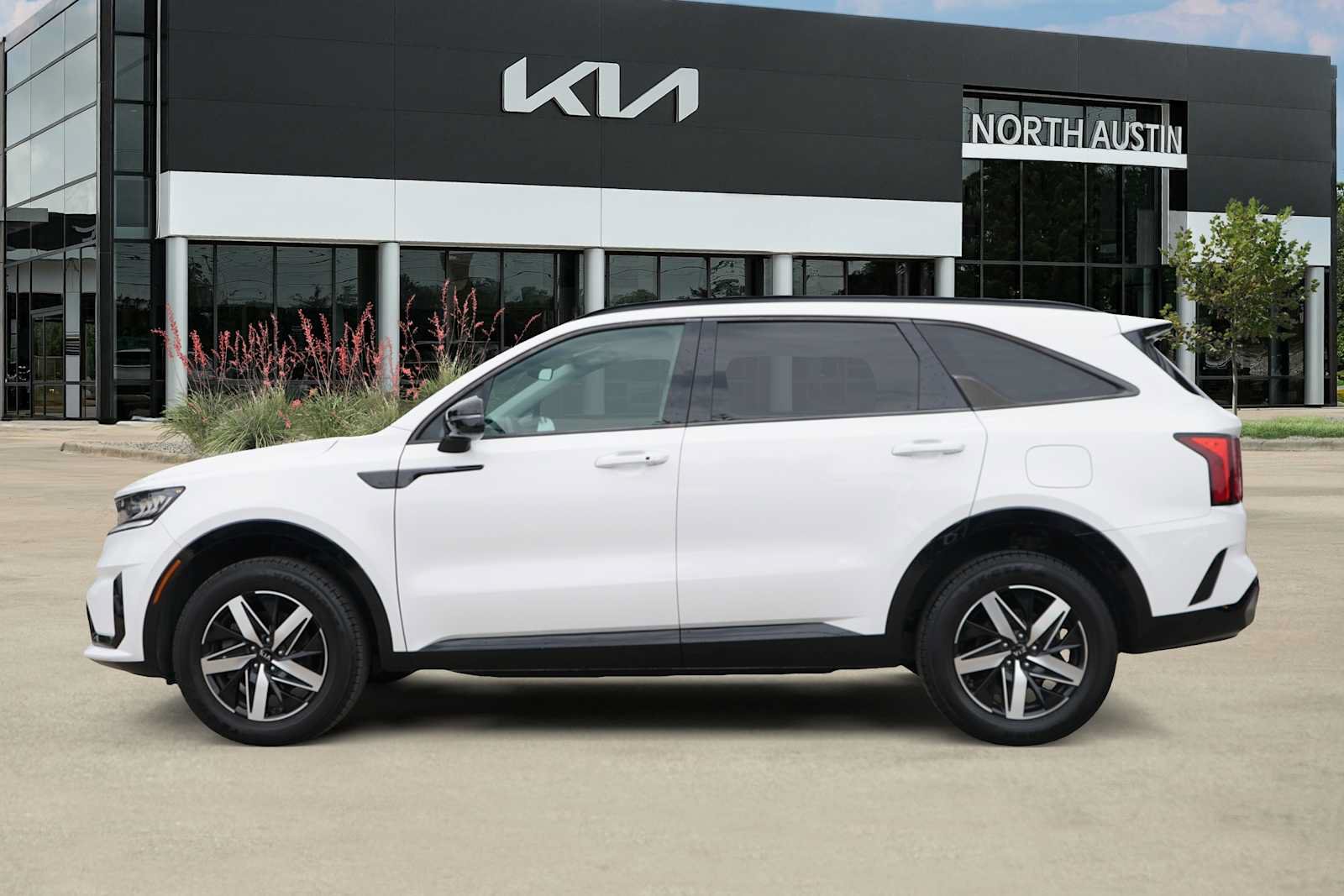 Used 2021 Kia Sorento EX AWD/4WD image 3