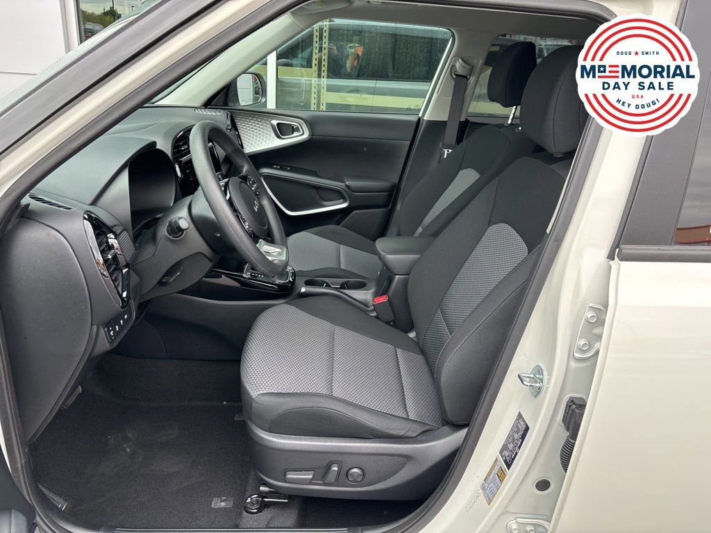 Certified 2023 Kia Soul S FWD image 14