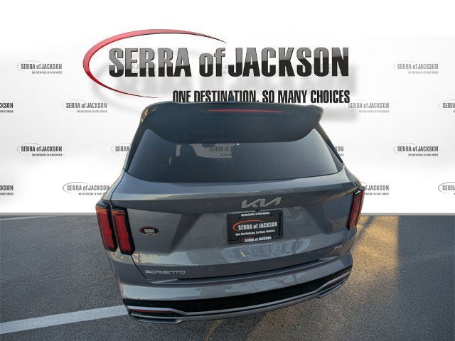 Certified 2023 Kia Sorento SX image 4