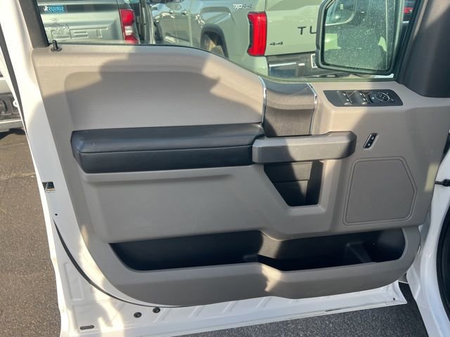 Used 2017 Ford F150 XLT w/ Trailer Tow Package image 16