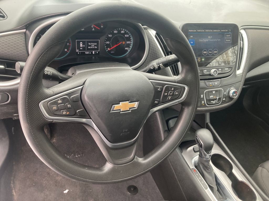 Used 2022 Chevrolet Malibu LS image 18