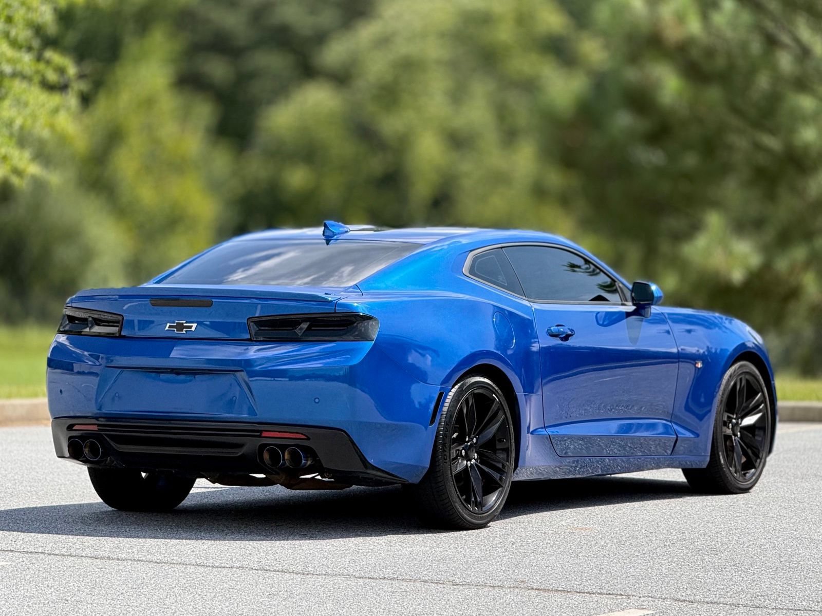 Used 2017 Chevrolet Camaro LT RWD image 11