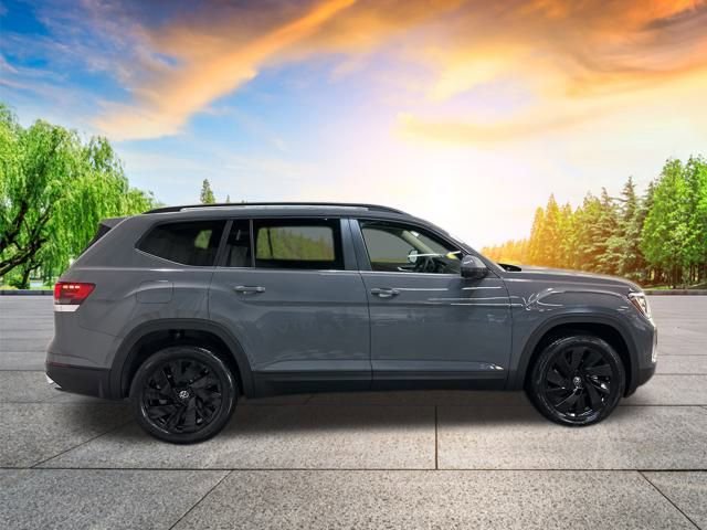 New 2026 Volkswagen Atlas SE image 3