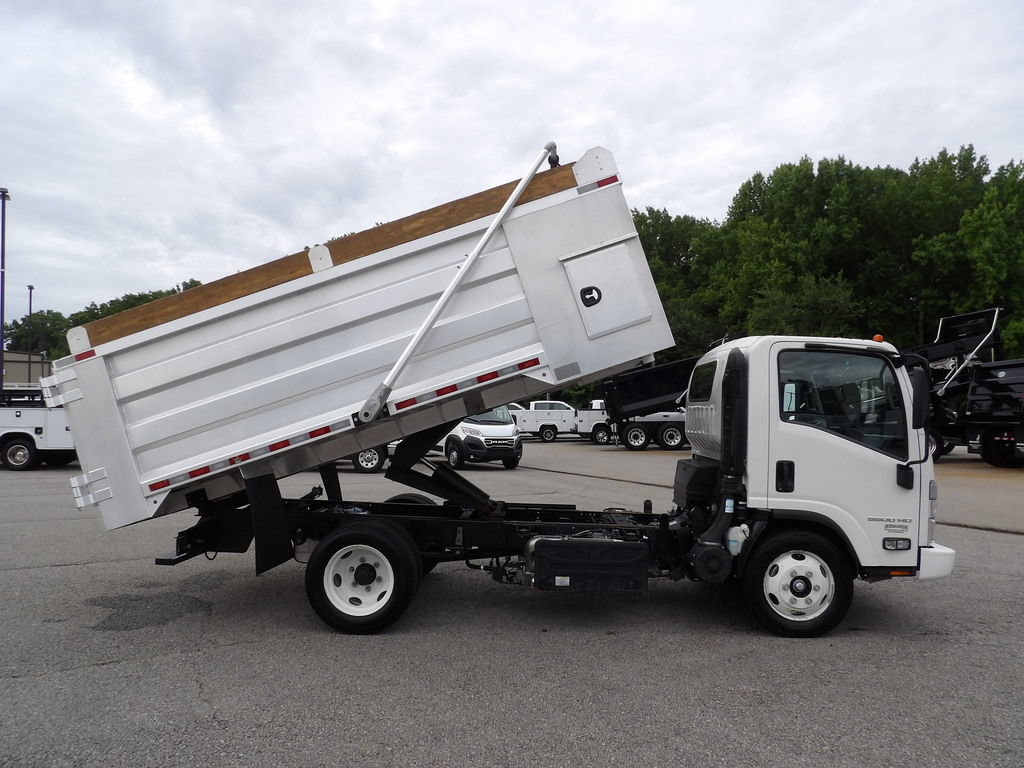Used 2024 Chevrolet Low Cab Forward 5500HD RWD image 9
