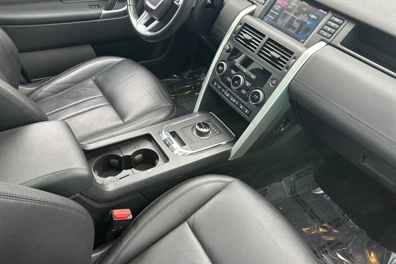Used 2019 Land Rover Discovery Sport HSE AWD/4WD image 33