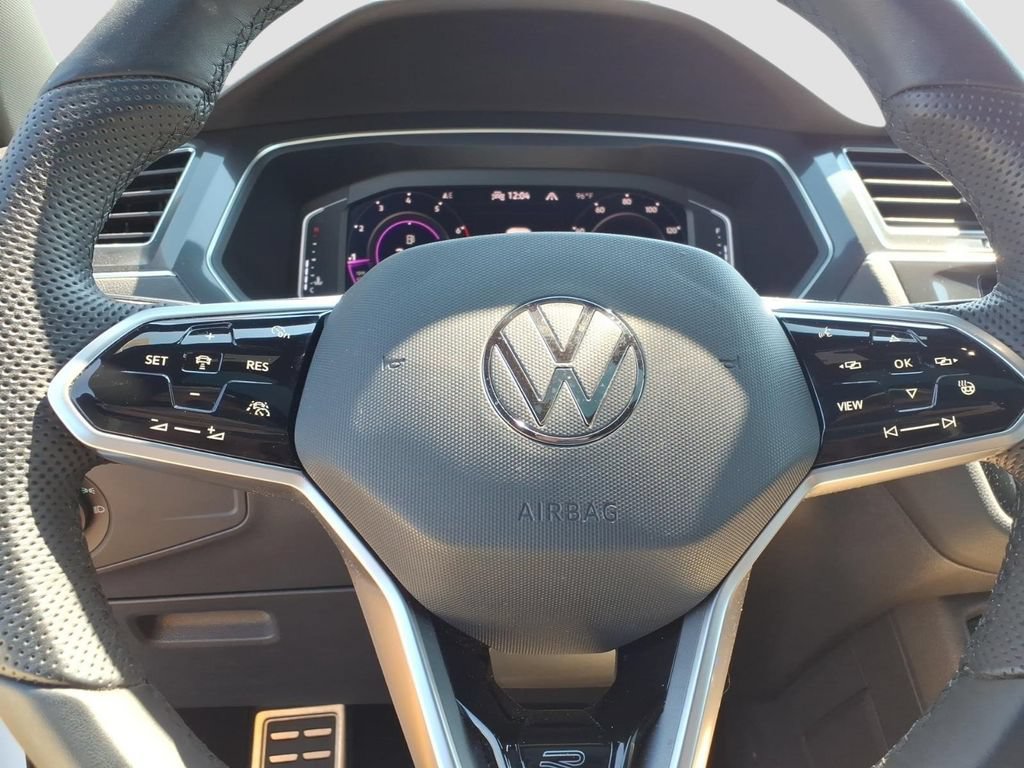 Used 2022 Volkswagen Tiguan SEL R-Line AWD/4WD image 21