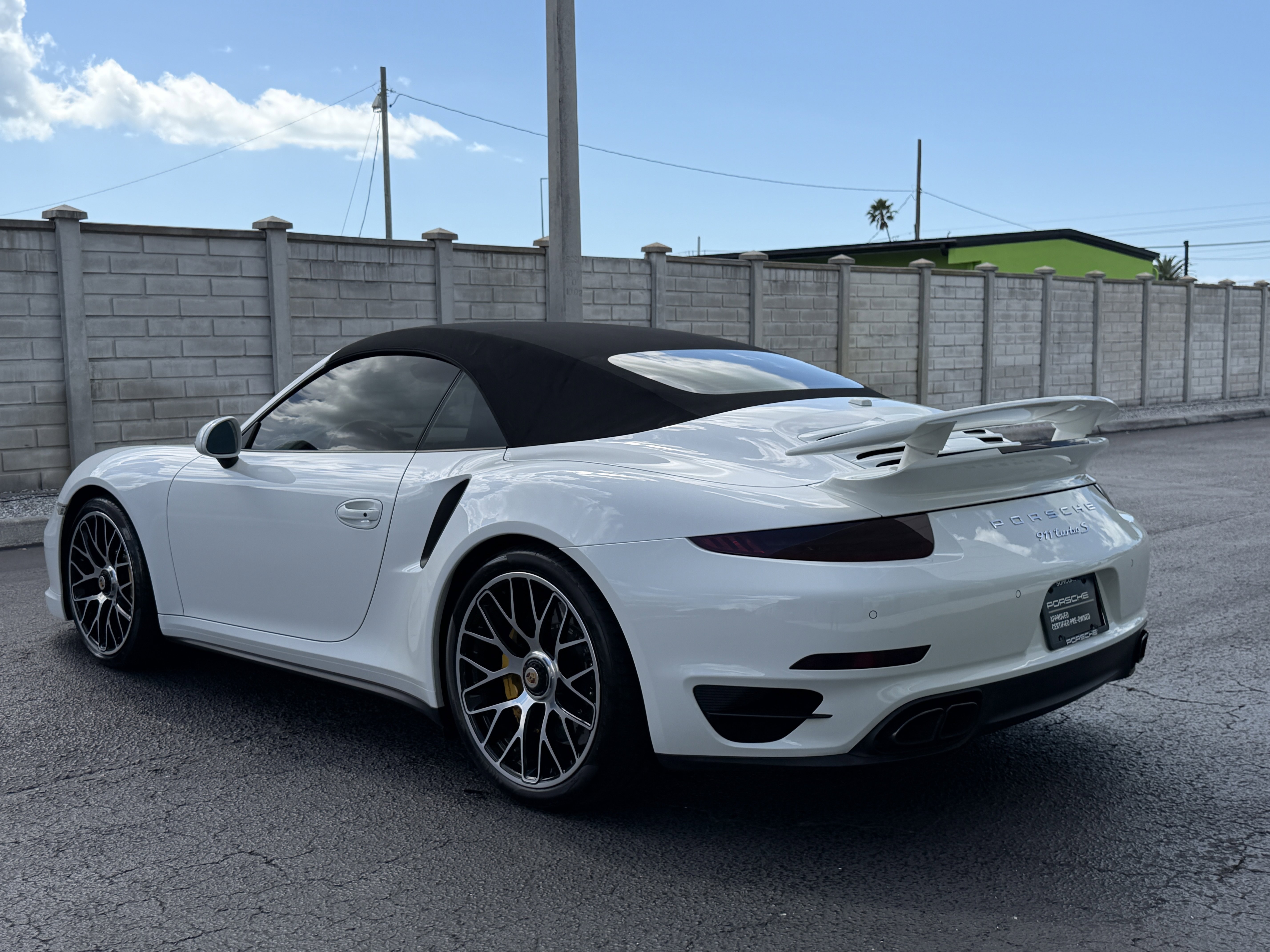 Certified 2015 Porsche 911 Turbo S image 3
