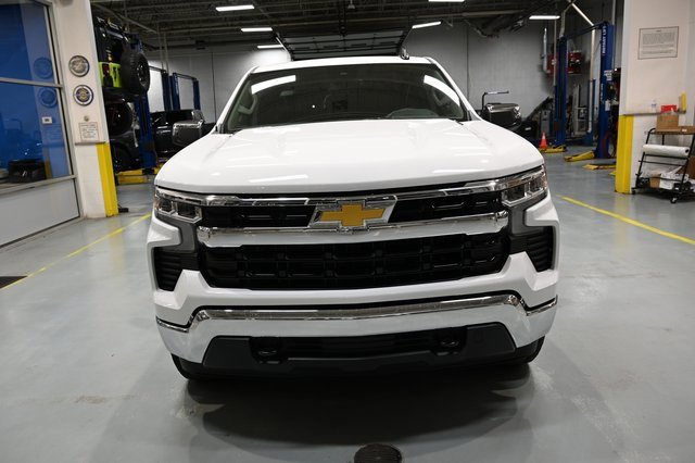 New 2026 Chevrolet Silverado 1500 LT image 2
