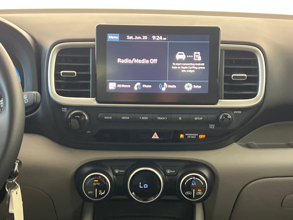 Used 2023 Hyundai Venue SEL FWD image 20