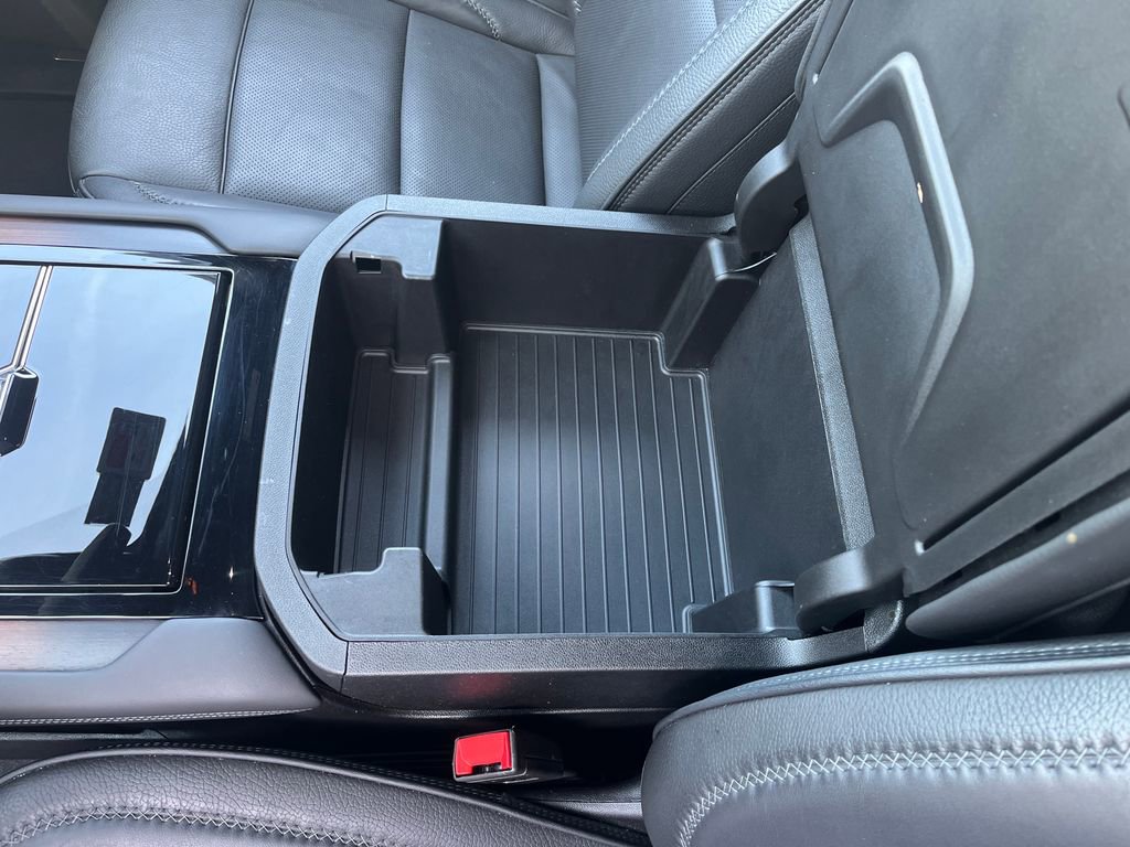 Used 2025 GMC Yukon Denali image 26