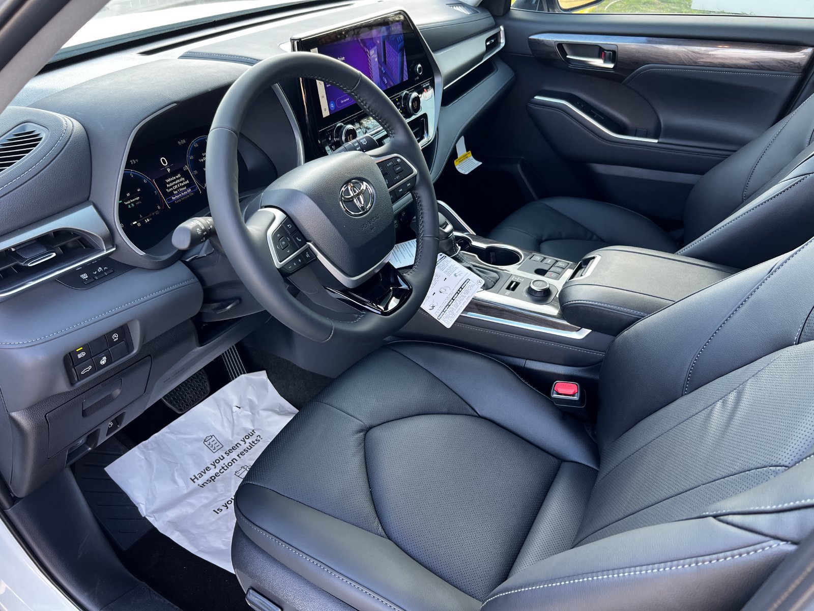 New 2026 Toyota Highlander Limited AWD/4WD image 12