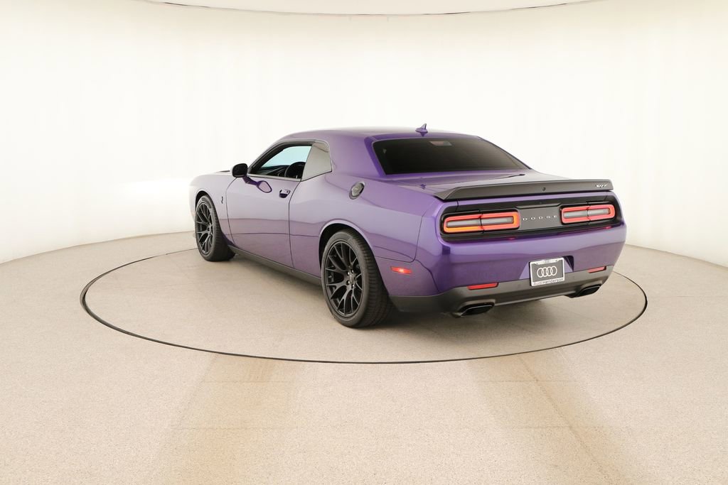 Used 2016 Dodge Challenger SRT Hellcat RWD image 4