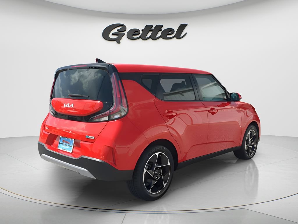 Used 2023 Kia Soul EX FWD image 5