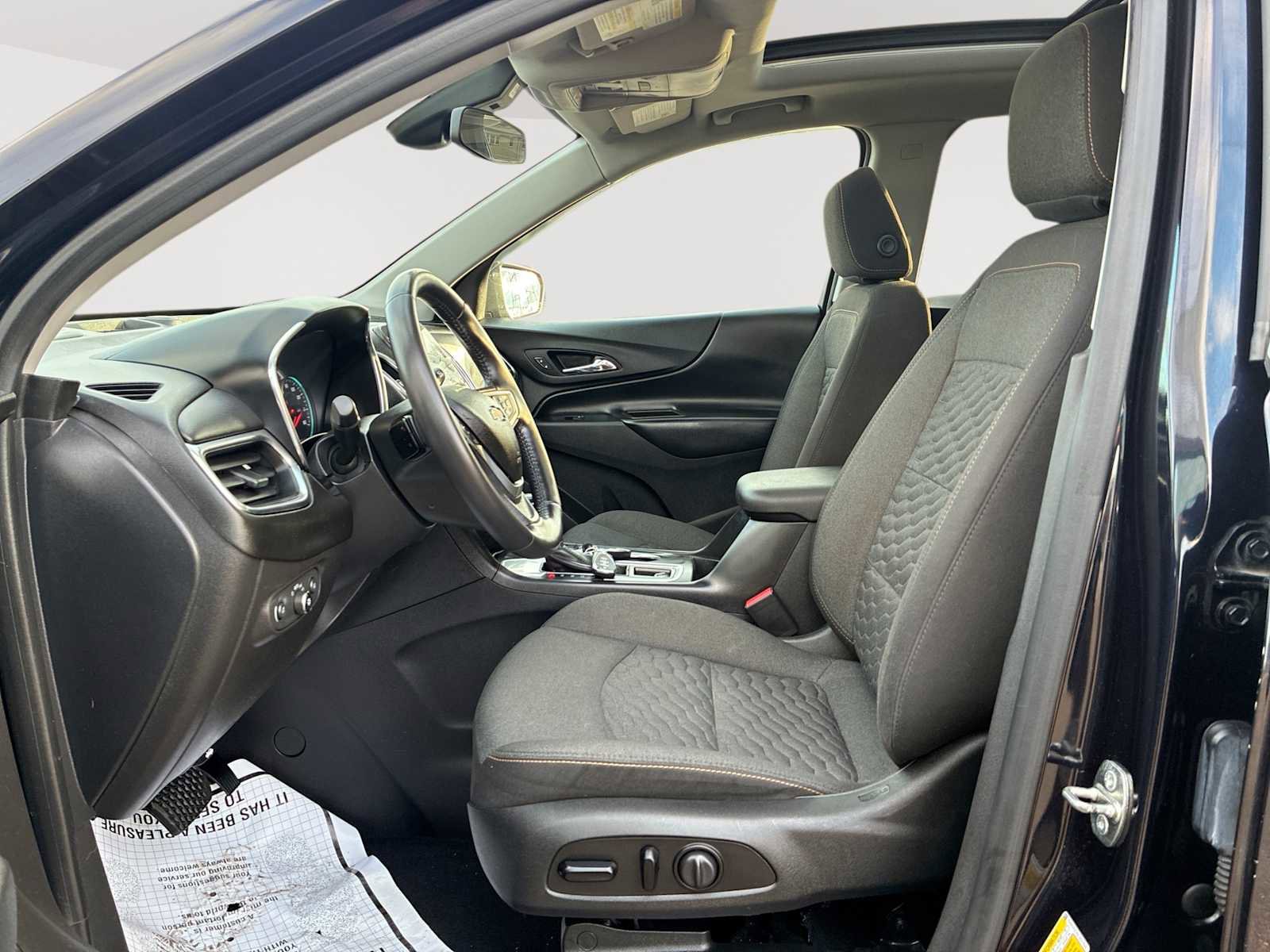 Used 2020 Chevrolet Equinox LT image 20