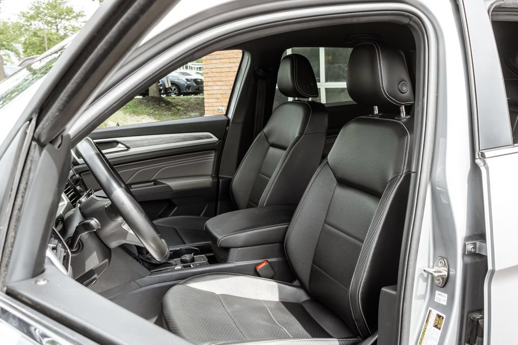 Used 2022 Volkswagen Atlas Cross Sport SE AWD/4WD image 7